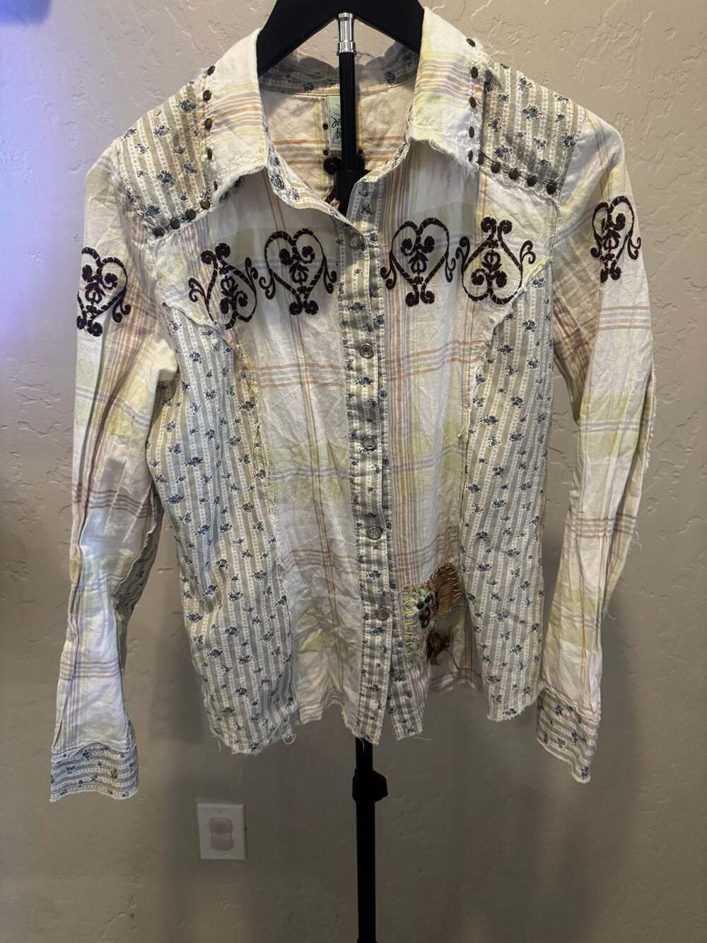 Jolie & Beau Western Snap-Down Plaid Mixed-Media Embellished Shirt